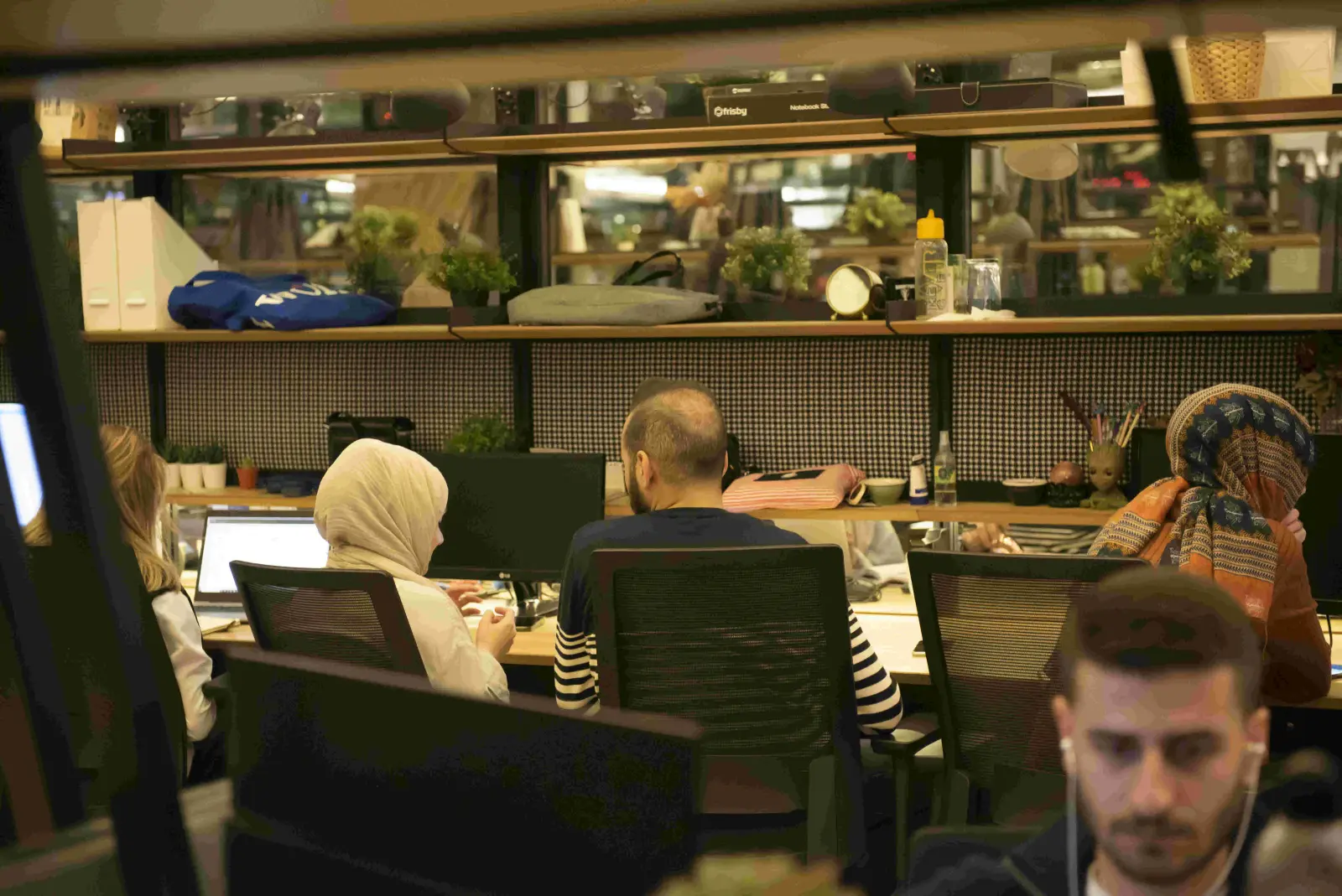 Modern workspace